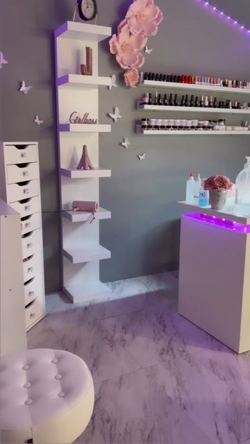 Salon Shed Interior, Home Hair Salons Shed, Nail Tech Room Ideas Luxury, Nail Tech Shed, She Shed Nail Salon, Nail Shed Ideas, Nail Shed, Nail Room Ideas Home, Hair Studio Decor