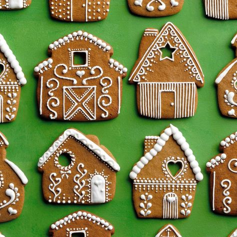 Gingerbread House Cookie Recipe, Gingerbread Man Cookie Recipe, Gingerbread House Template, Gingerbread Cookies Decorated, Gingerbread House Cookies, Ginger Bread Cookies Recipe, Cookie House, Man Cookies, Gingerbread Man Cookies