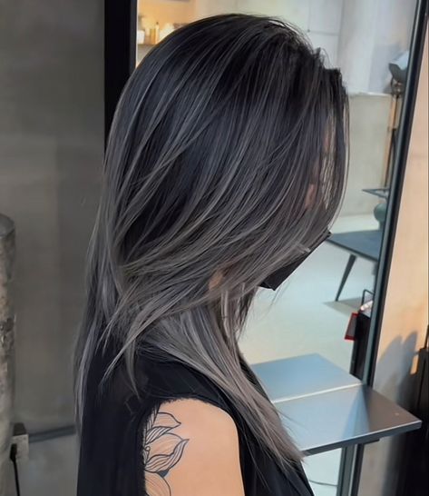 Black Hair With Dark Grey Balayage, Dark Highlights On Brown Hair Brunettes, Smokey Balayage Brunettes, Smokey Hair Color Brown, Dark Ash Brown With Highlights, Gray Blending Short Hair, Black Hair With Ash Grey Highlights, Dark Brown Grey Hair, Balayage On Black Hair Straight