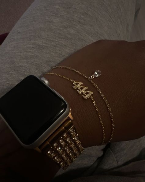 Apple Watch Bracelets, Pretty Pens, Clean Aesthetic, Future Style, Girl Jewelry, Jewelry Lookbook, Stacked Jewelry, Jewelry Inspo, Bracelet Jewelry