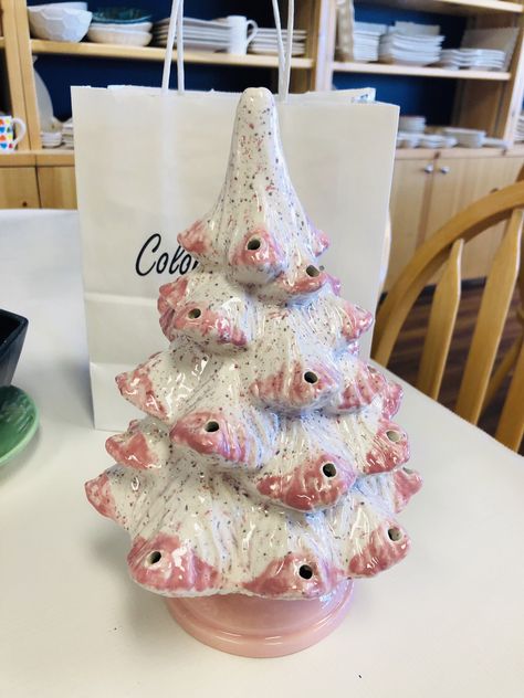 Ceramic Christmas Trees Painting Ideas, Pink Ceramic Christmas Tree, Ceramic Tree Painting Ideas, Painted Ceramic Christmas Trees, Pottery Trees, Ballet Princess, Ceramic Trees, Christmas Ceramics, Vintage Ceramic Christmas Tree