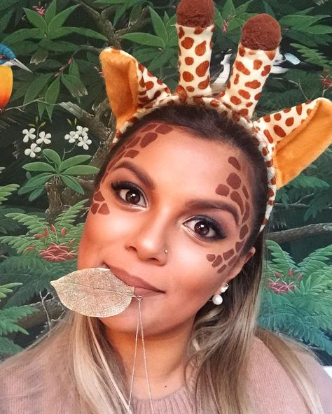 Giraffe Halloween Makeup Ideas | POPSUGAR Beauty Giraffe Make Up, Carnaval Make-up, Brown Matte Lipstick, Giraffe Costume, Book Costumes, Animal Makeup, Carnival Makeup, Sheer Lipstick, Halloween Makeup Ideas