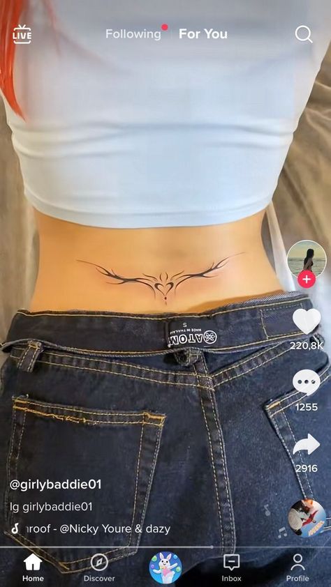 Womens Lower Back Tattoos, Back Tattoos Butterfly, Hippe Piercings, Cute Tramp Stamp, Tramp Stamps, Παπούτσια Nike Free, Tattoos Butterfly, Tramp Stamp Tattoos, Waist Tattoos