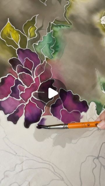 Saree Fabric Painting Designs, Fabric Paint Designs Creative, Silk Painting Ideas, Silk Painting Techniques, Painting On Silk, Saree Painting Designs, Painting Flowers Tutorial, Fabric Painting Techniques, Saree Painting