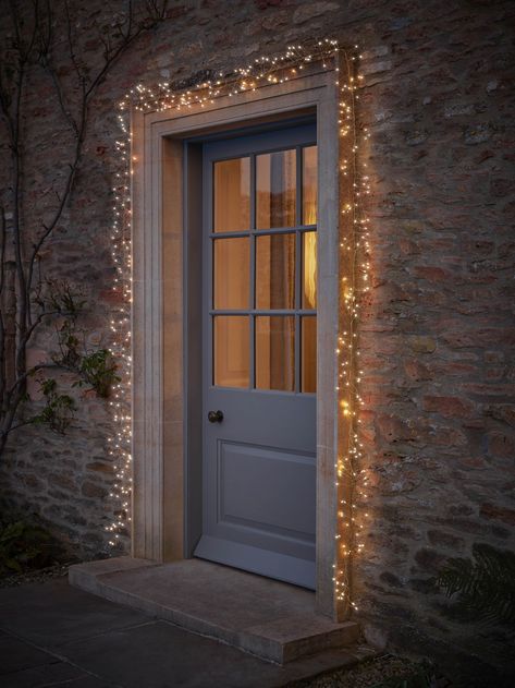 How to decorate your outdoor space for Christmas (beyond just lights) Front Door Lighting, Christmas Lights Outside, Sarah Raven, Christmas House Lights, Nice House, Christmas Front Doors, Cottage Christmas, Christmas Interiors, Xmas Lights