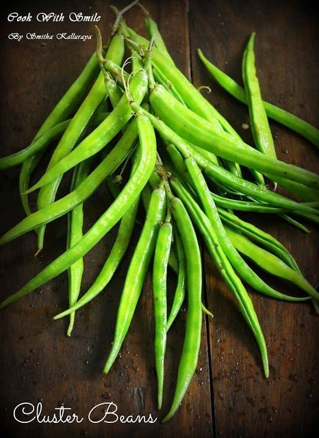 cluster beans chutney Cluster Bean, Dosa Recipe, Chutney Recipe, Rare Seeds, Heirloom Vegetables, Beans Recipe, Healthy Veggies, Green Chilli, Chutney Recipes