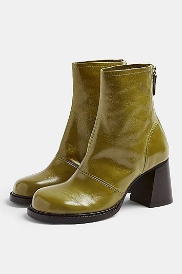 Dr Shoes, Green Boots, Funky Shoes, Shoe Inspo, Aesthetic Shoes, Swag Shoes, Topshop Outfit, Pretty Shoes, Dream Shoes