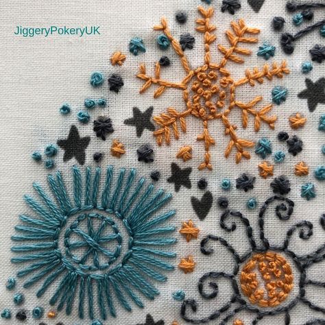 Here's a close up of my favourite Christmas #embroiderykit (also available as a pattern on printed fabric too). Who else is working on… Simple Christmas Embroidery, Snowflakes Embroidery, Handmade Christmas Presents, Christmas Hand Embroidery, Scandinavian Embroidery, Stars And Hearts, Christmas Colours, Christmas Embroidery Patterns, Stitches Embroidery