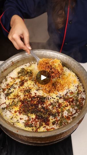 Chicken Dum Biryani | Chicken Dum Biryani | By Cooking Studio | Facebook Fish Biryani Recipe Pakistani, Indian Biryani Recipe, Dum Chicken Biryani Recipe, Chikan Biryani, Biriyani Cooking, Chicken Biryani Recipe Indian, Veg Dum Biryani Recipe, Chicken Biryani Recipe Pakistani, Biryani Recipe Video