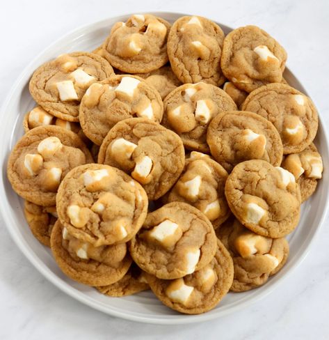 Fluffernutter Cookies – Six Vegan Sisters Fluffernutter Cookies, Six Vegan Sisters, Beautiful Baking, Cake Batter Cookies, Vegan Pumpkin Spice, Gf Baking, Chewy Peanut Butter Cookies, Peanut Butter Cookie Dough, Pumpkin Spice Coffee