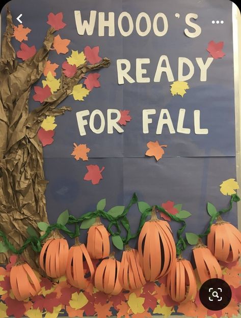 Fall Theme School Boards, Bulletin Board Ideas Fall Preschool, Fall Themed Doors For Preschool, Fall Theme Preschool Bulletin Boards, Fall Community Board Ideas, Fall Board Decorations, September Display Boards, Autum Board Preschool, Fall Ideas For Bulletin Boards