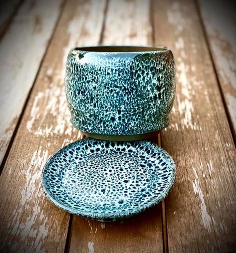 2x snow over Rainforest x3, Amaco Glaze Layering Snow, Amaco Potters Choice Glaze Combinations Snow, Snow Over Rainforest Glaze, Glaze Plate Ideas, Rainforest Glaze Combinations, Ceramic Glaze Combinations, Amaco Snow Glaze Combinations, Glaze Recipes Ceramics, Snow Glaze Combinations