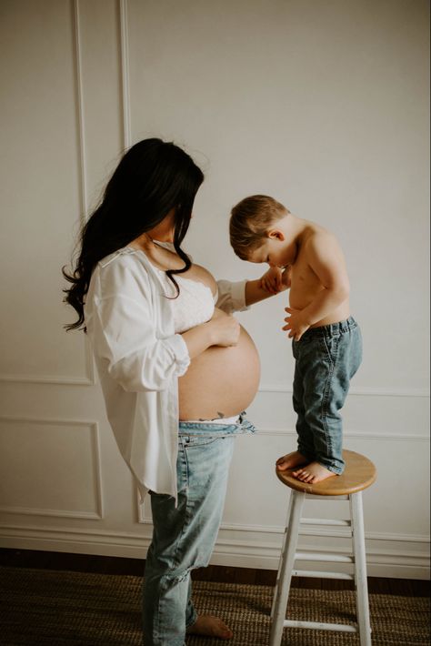 Mom and son, maternity shoot, pregnancy, alyse lakeman photography, maternity photographer Maternity Pictures Husband And Son, Maternity Sibling Photoshoot, Maternity Photography Mom And Son, Denim Family Maternity Shoot, Mom Son Maternity Photos, Maternity Photo Shoot Ideas Indoor Family, Mom And Son Maternity Shoot, Mama Son Photoshoot, Winter Maternity Photoshoot Indoor