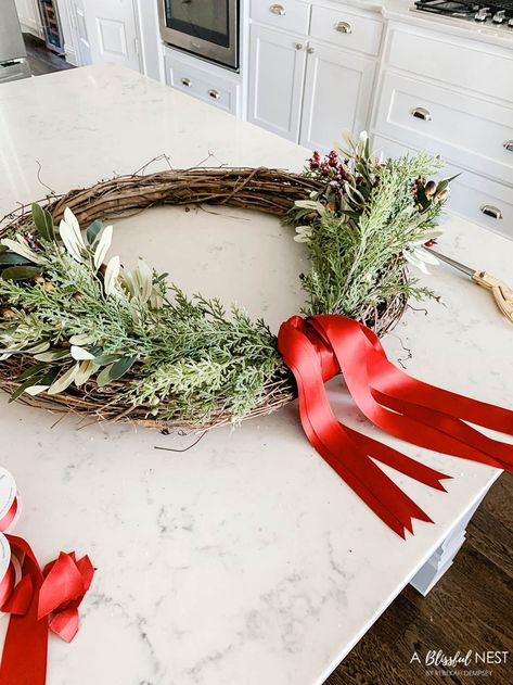 Step-by-step instructions to making this simple Christmas grapevine wreath for the holidays. #ABlissfulNest #HobbyLobby #sponsor #Christmaswreath Christmas Grapevine Wreath Ideas, Christmas Grapevine Wreath, Deer Garden, Grapevine Christmas, Easy Wreaths, Vine Wreath, White Wreath, Painted Christmas Ornaments, Wood Christmas Ornaments