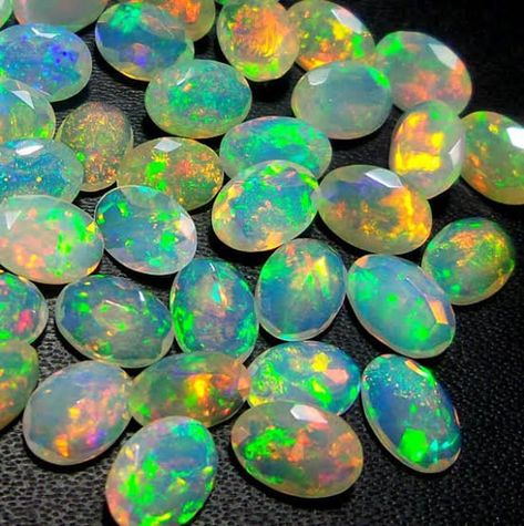 Treasure Jewelry, Rainbow Fire, Pretty Rocks, Peridot Stone, Crystal Stones, Minerals And Gemstones, Rocks And Gems, Welo Opal, Gems And Minerals