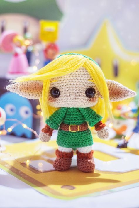 Pride Gifts, Unique Crafts, The Legend Of Zelda, Crochet Dolls, Crafts To Do, Legend Of Zelda, Crochet Amigurumi, Crochet Projects, Dinosaur Stuffed Animal