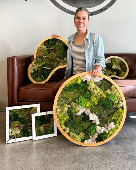 Elemento Terra, Dried Flowers Crafts, Moss Wall Art, Business Signage, Moss Art, Moss Wall, Wall Deco, Nature Decor, Green Wall