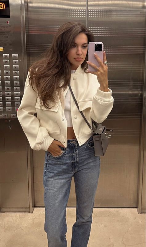 White Jacket Outfit, Fall Jackets Outfit, Tweed Jacket Outfit, Zara Looks, Look Zara, Jacket Outfit Women, Winter Fashion Outfits Casual, Bomber Jackets, Spring 2023