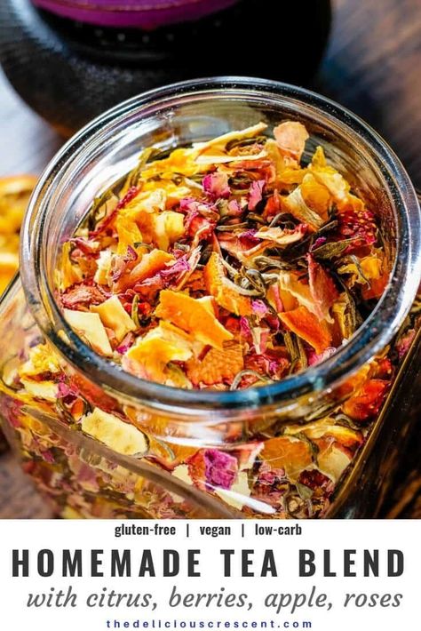 Fruit Tea Blends Recipes, Homemade Tea Blends, Dried Fruit Tea, Herbal Tea Recipes Homemade, Tea Infusion Recipes, Tea Blends Recipes, Tea Recipes Diy, Herbal Tea Garden, Tea Infusion