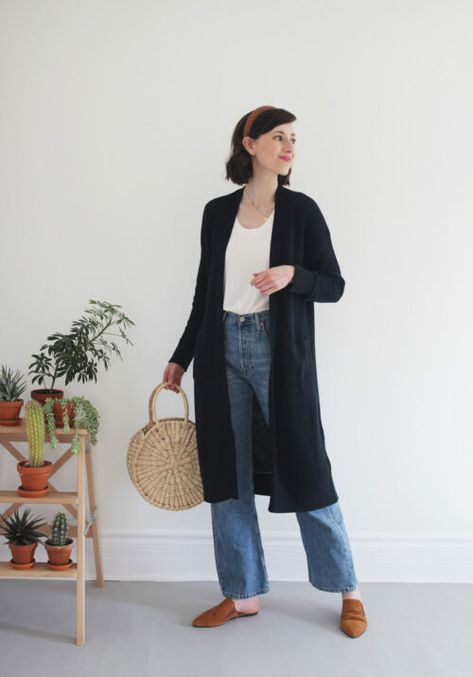 Long Navy Cardigan Outfit, Long Cardigan Outfit Hijab, Long Black Cardigan Outfit, Navy Cardigan Outfit, Cardigan Outfit Hijab, Long Cardigan Outfit, Slippers Outfit, Long Cardigans, Long Black Cardigan