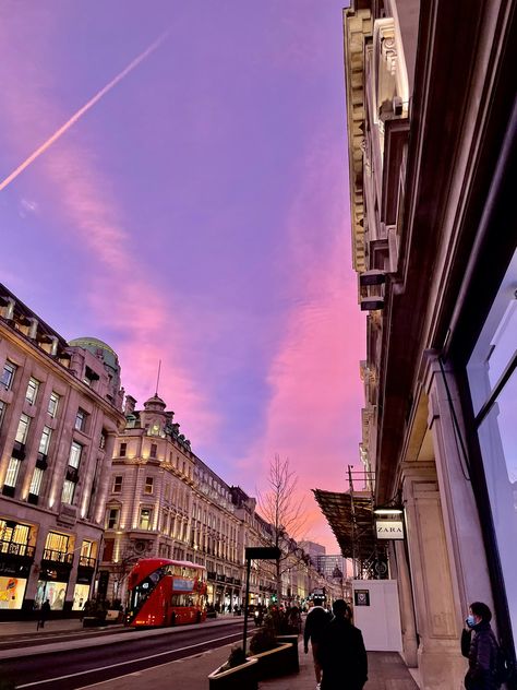 London Aesthetic Vintage, London Aesthetic Wallpaper, Aesthetic London, London Vibes, London Dreams, Night Beautiful, London Aesthetic, London Pictures, London Today