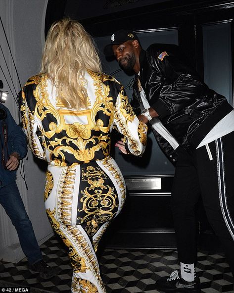 Khole Kardashian, Tight Red Dress, Khloe Kardashian And Tristan, Kardashian Kylie Jenner, Khloé Kardashian, Night Off, Tristan Thompson, Shocking News, Keeping Up With The Kardashians