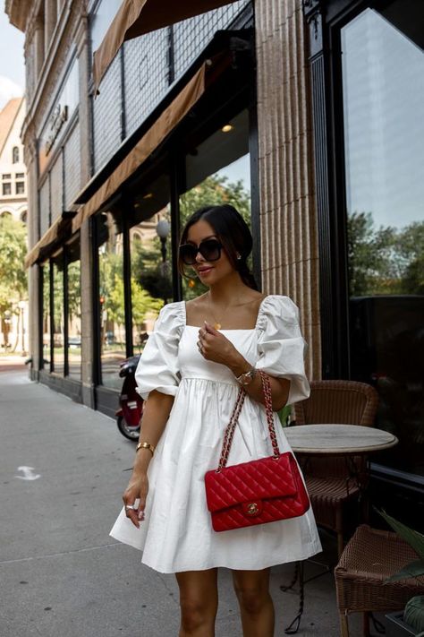 White Heels Outfit, White Puff Sleeve Dress, Red And White Outfits, White Dress Outfit, Spring Break Outfit, Red Purse, Cute Spring Outfits, Cute Spring, Puffed Sleeves Dress