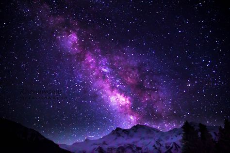 Galaxia Wallpaper, Purple Galaxy Wallpaper, Aesthetic Galaxy, Club Fashion, Fotografi Kota, Galaxy Background, Galaxy Pictures, Galaxy Painting, Milky Way Galaxy