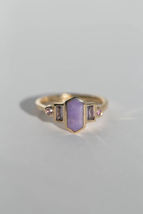 Lavender Jade Ring, Lavender Jade, Funky Jewelry, Jewelry Lookbook, Put A Ring On It, Pretty Rings, Mirror Mirror, Art Deco Inspired, Jewelry Inspo