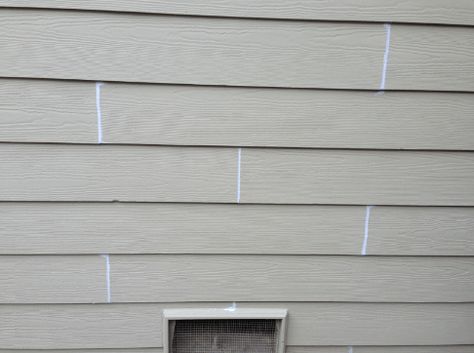 caulking hardie board siding Painting Hardie Board Siding, Vinyl Siding Repair Diy, Hardie Board Siding Ideas, How To Fix Holes In Vinyl Siding, Trulog Siding, Cement Fiberboard Siding, Repair Vinyl Siding, How To Install Hardie Board Siding, Fiber Cement Siding Installation