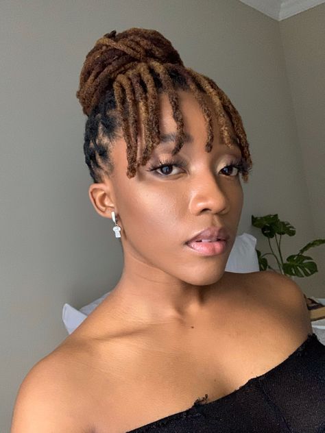 How cute are these bangs? #dreadlocks #dreadlockstyle #locstyles #locstylesforwomen Dread Hairstyles For Women Short Hair, Dreadlock Hairstyles Black Women Short, Locs Braids Hairstyles For Women, Dreadlock Bangs, Dreadlocks Bangs, How To Style Short Dreadlocks, Loc Styles With Bangs, Locks Styles For Women Dread, Loc Crown Style