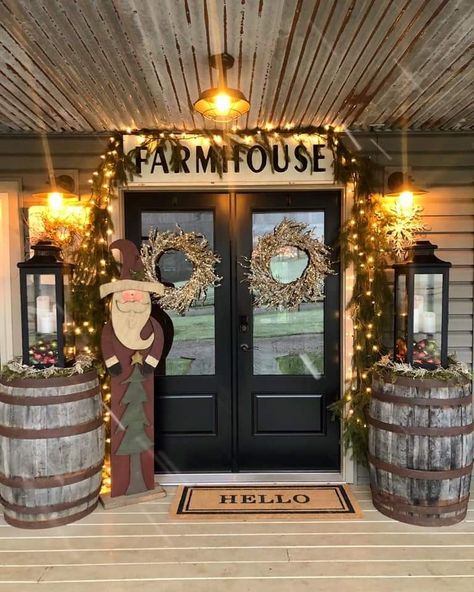 Country Cottage Porch, Cottage Porch Ideas, Patio Decorations, Cottage Porch, Barrel Decor, Country Porch, Farmhouse Front Porches, Wine Barrels, Farmhouse Porch