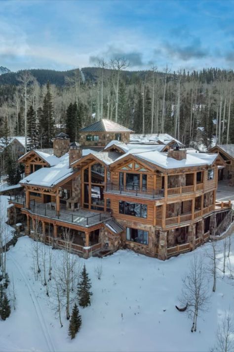 A luxurious log cabin in the Rocky Mountains that’s replete with high-end amenities has sold for $20 million, a record price for the Colorado enclave of Mountain Village, a pocket of Telluride.  The mountain mansion has a host of amenities but perhaps none more appealing among winter-sports aficionados than its location. Colorado Cabins Mountains, Timber Frame Exterior, Log Cabin Mansions, Mountain Mansion, Colorado Mountain Homes, Wooden Homes, Cabin Mansion, Colorado Cabins, Getaway Cabins