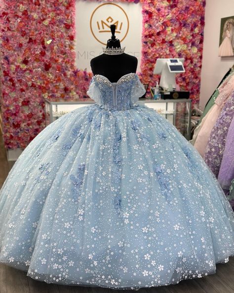 Winter Quinceanera Dresses Light Blue, Light Blue Dress Quinceanera, Sweet 16 Light Blue Dresses, Baby Blue Xv Dresses, Baby Blue Quinceanera Dresses Cinderella, Sky Blue Quince Dress, Blue Quinceanera Dresses Cinderella, Baby Blue 15 Dresses Quinceanera, Light Blue Quinceanera Dresses Cinderella