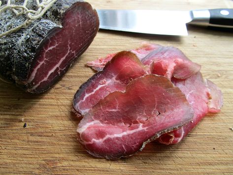 Bresaola - Home Cured Dried Beef Cured Meat Recipes, Italian Street Food, Dried Beef, Beef Jerky Recipes, Italian Meats, Italian Recipes Traditional, Homemade Sausage, Italian Recipes Authentic, How To Make Sausage