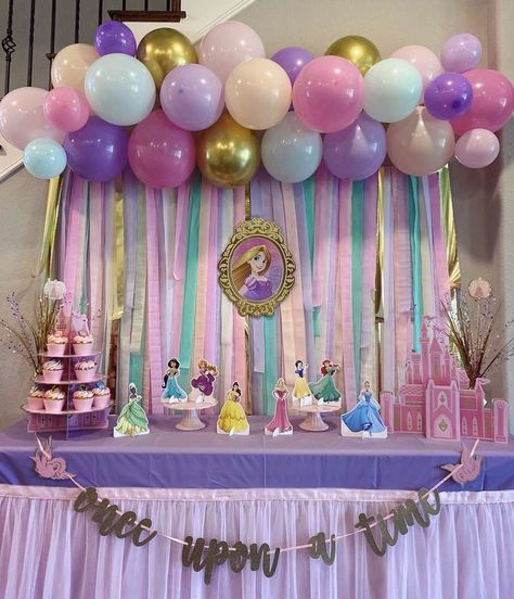 Emily’s 4th Birthday with Rapunzel Princess Birthday Party Decorations Diy, Disney Princess Birthday Party Ideas, Disney Princess Decorations, Disney Princess Theme Birthday Party, Birthday Disney Princess, Disney Princess Party Decorations, Princess Birthday Party Ideas, Princess Birthday Decorations, Disney Princess Theme