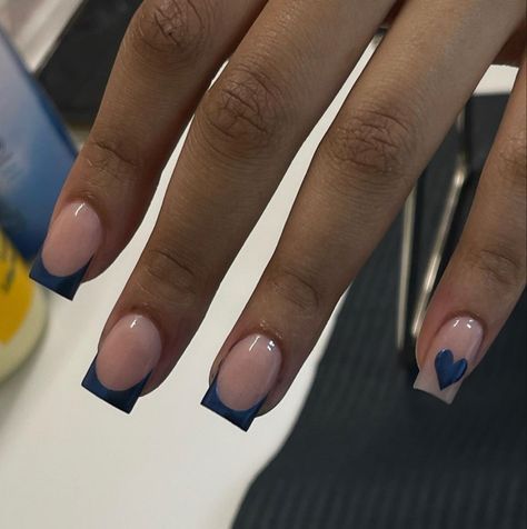 Blue Chrome French Tip Nails Square, Blue Chrome Tips, Short Blue French Tip Nails, Blue Chrome French Tip Nails, Nail Overlay Ideas, Overlay Ideas, Nail Overlay, Chrome Tips, Overlay Nails