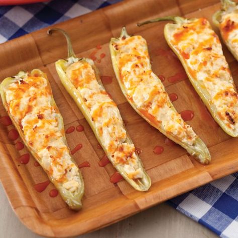 Chicken Banana Peppers, Recipes With Banana Peppers, Banana Peppers, Keto Foods, Stuffed Banana Peppers, Football Food, Peppers Recipes, Perfect Appetizers, Buffalo Chicken