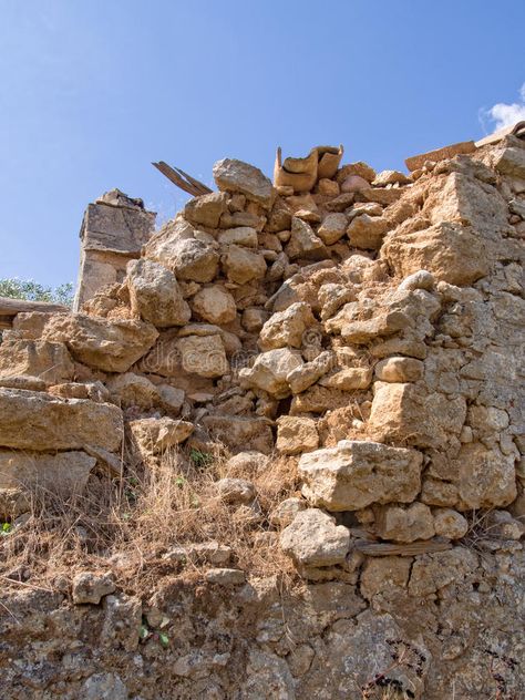 Ruins Architecture, Roman Painting, Broken Wall, House Image, Old Brick Wall, Castle Pictures, Break Wall, Temple Ruins, Window Well