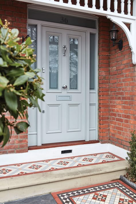 Victorian Style Front Door - London Door Company Wide Front Doors, Front Doors Uk, Veranda Design, Best Front Door Colors, Victorian Front Doors, White Front Door, Cottage Front Doors, Front Door Inspiration, Traditional Front Doors