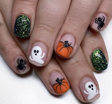 Freshman Nails, Spoopy Nails, Nails Spooky, Diy Nails Easy, Coffin Design, Kids Nail Designs, Halloween Nails Diy, Holloween Nails, Skull Nails