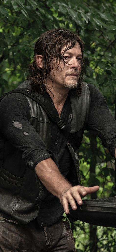 #tvshows #tv #tvshow #tvseries #movies #netflix #love #series #actor #s #television #actress #movie #film #comedy #friends #suhasi #funny #hollywood #cinema #instagram #instagood #drama #hbo #music #films #follow #like #entertainment #netflixseries Daryl Twd Wallpaper, Norman Reedus Shirtless Pictures, Daryl Dixon Wallpaper, Darryl Dixon, Walking Dead Wallpaper, Daryl Twd, Twd Memes, Fear The Walking, Cillian Murphy