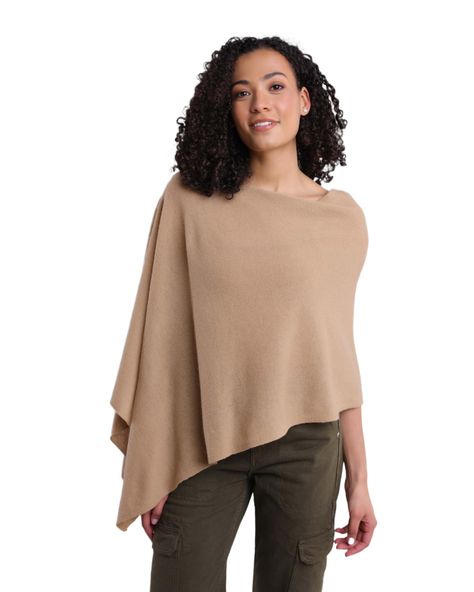 Sweater poncho outfit