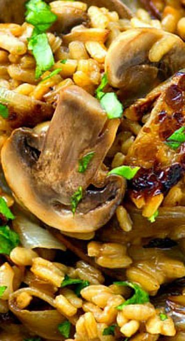 Balsamic Risotto, Onion Risotto, Rice Dishes Recipes, Orzo Dishes, Caramelized Onions And Mushrooms, Delicious Rice, Meatless Mondays, Pasta Dinners, Rice Dish