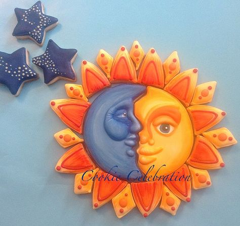 Cookie Celebration sun & moon cookie Solar Eclipse Cookies, Eclipse Cookies, Planet Cookies, Space Cookies, Moon Cookies, Cutout Cookies, Babymoon, Cut Out Cookies, Baking And Pastry