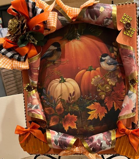 Exploding Canvas Diy, Canvas Crafts Diy, Exploding Canvas, Busted Canvas, Snow Crafts, Fall Pumpkin Decor, Canvas Diy, Door Wreaths Diy, Pumpkin Decor