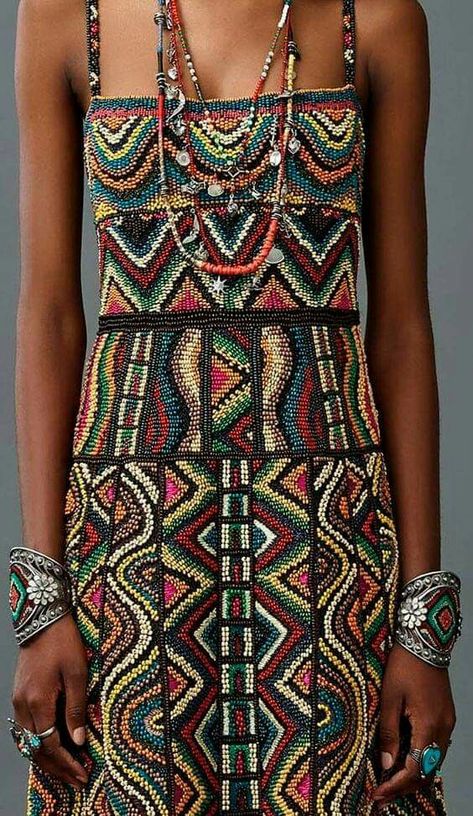 Valentino Resort Fashion Outfits Boho, Boho Fashion Outfits, Boho Dress Outfit, Valentino Resort, Resort 2017 Fashion, Valentino Dresses, Boho Nails, Outfit Boho, Mode Boho