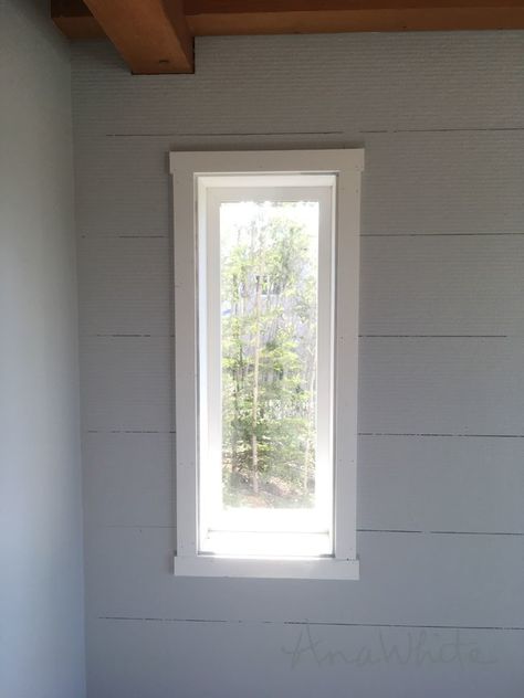 Shaker Window Trim, Farmhouse Trim Window, Window Trim Ideas Interior, Shaker Trim, Farmhouse Window Trim, Farmhouse Interior Doors, Diy Window Trim, Farmhouse Trim, Interior Window Trim