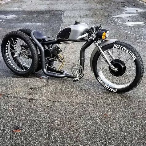 Moto Bobber, Trike Bicycle, Motorised Bike, Мотоциклы Cafe Racers, Bike Details, Velo Vintage, Lowrider Bike, Bike Electric, Motorized Bicycle