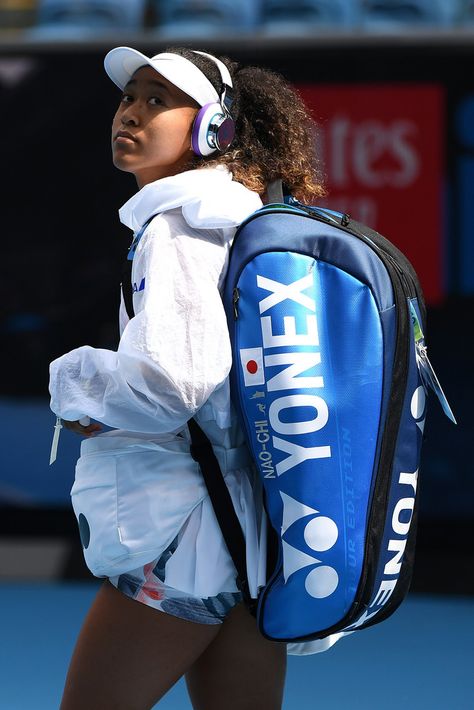 Naomi Osaka's Tennis Equipment, Gear, And Accessories whats in your tennis bag? tennis court photos naomi osaka boyfriend naomi osaka family naomi osaka wallpaper Naomi Osaka Tennis, Badminton Attire, Tennis Lifestyle, Wta Tennis, Naomi Osaka, Tennis Aesthetic, Pro Tennis, Tennis Equipment, Tennis Champion